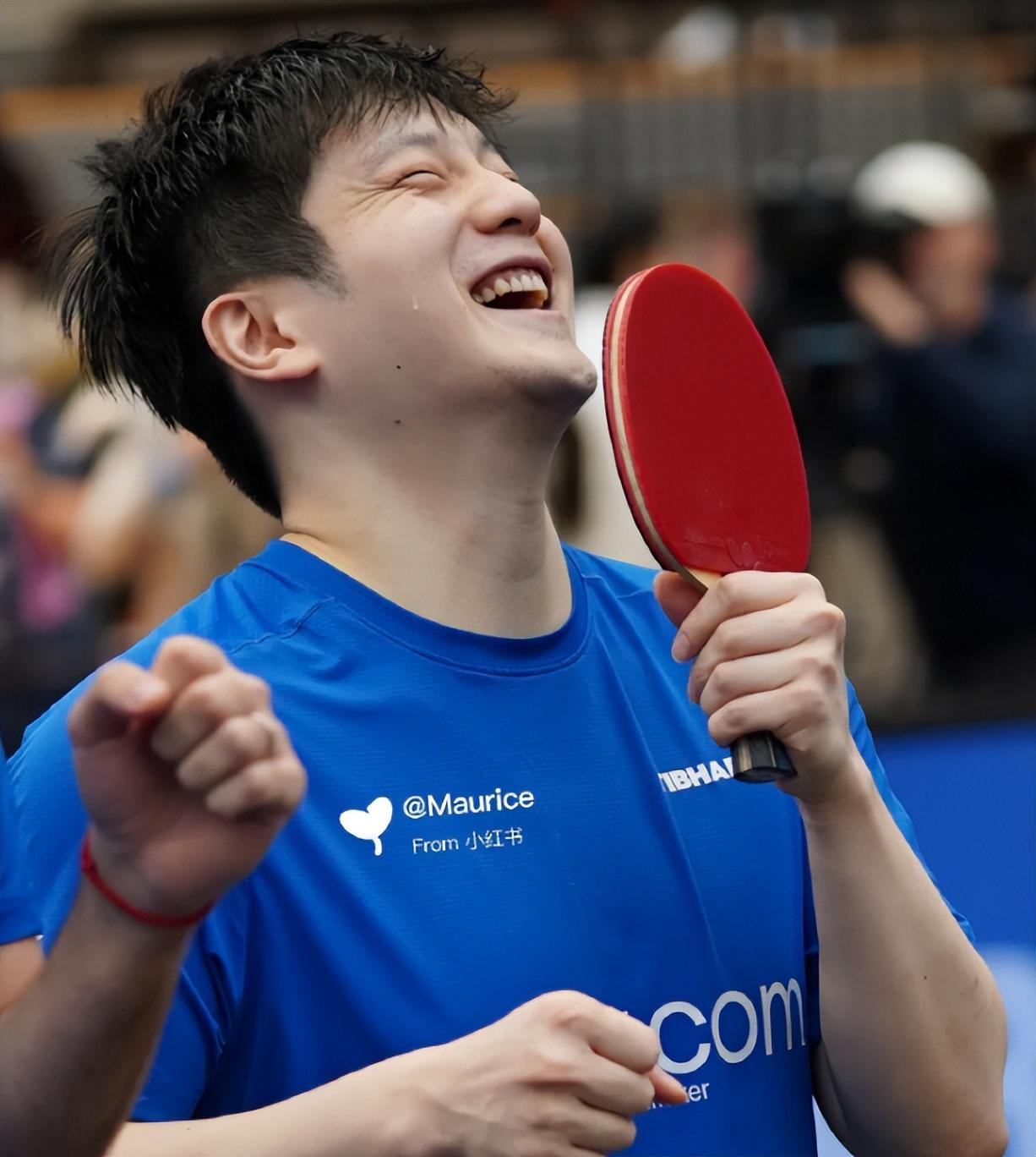 开云app-发自内心大笑！樊振东在德甲打球身心愉悦 与领事合影后相谈甚欢